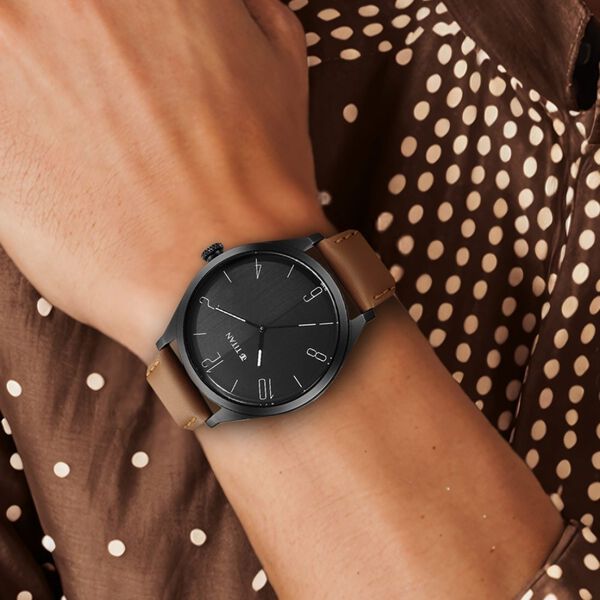 Titan Quartz Analog Black Dial Leather Strap Watch for Men - image number 5