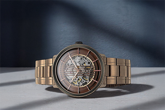 Add Style to Your Festive Collection