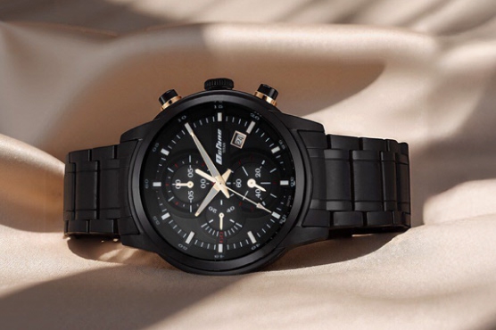 How to Choose the Perfect Wrist for Your Titan Watch?