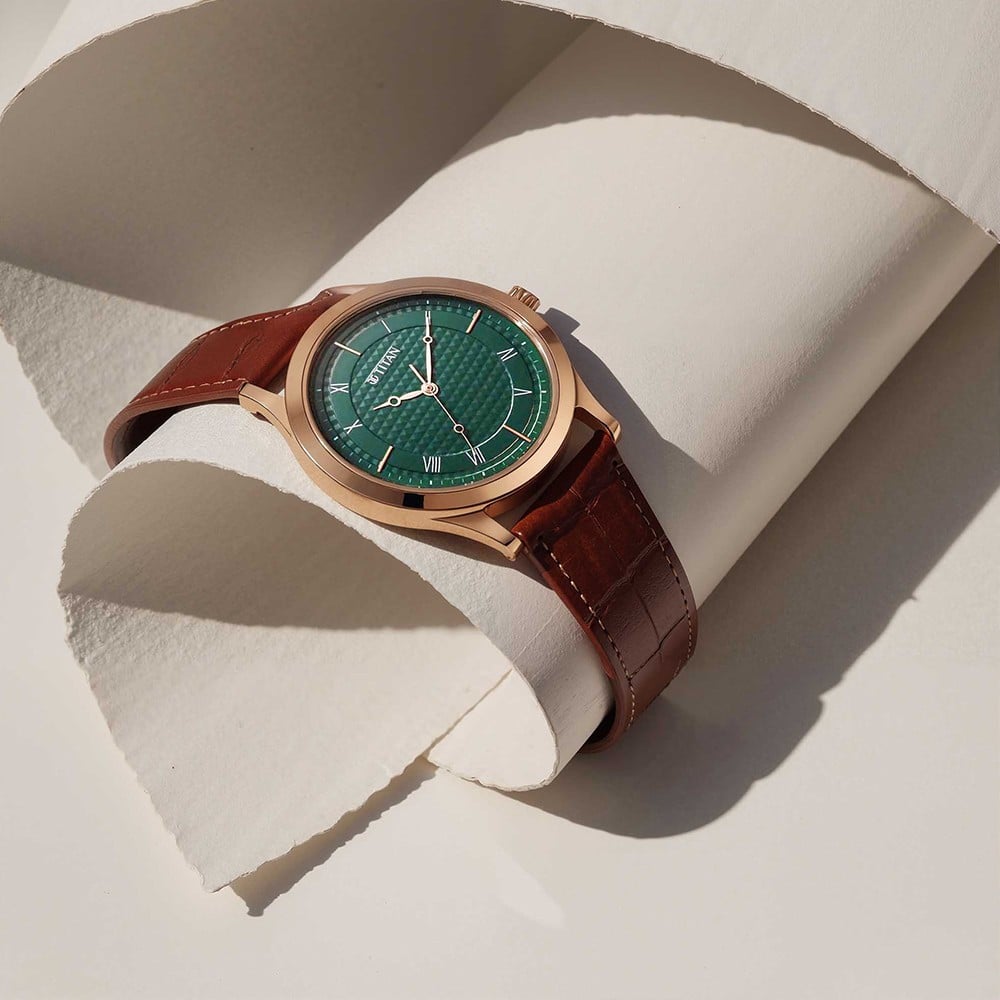 Buy Online Titan Karishma Green Dial Analog Leather Strap Watch