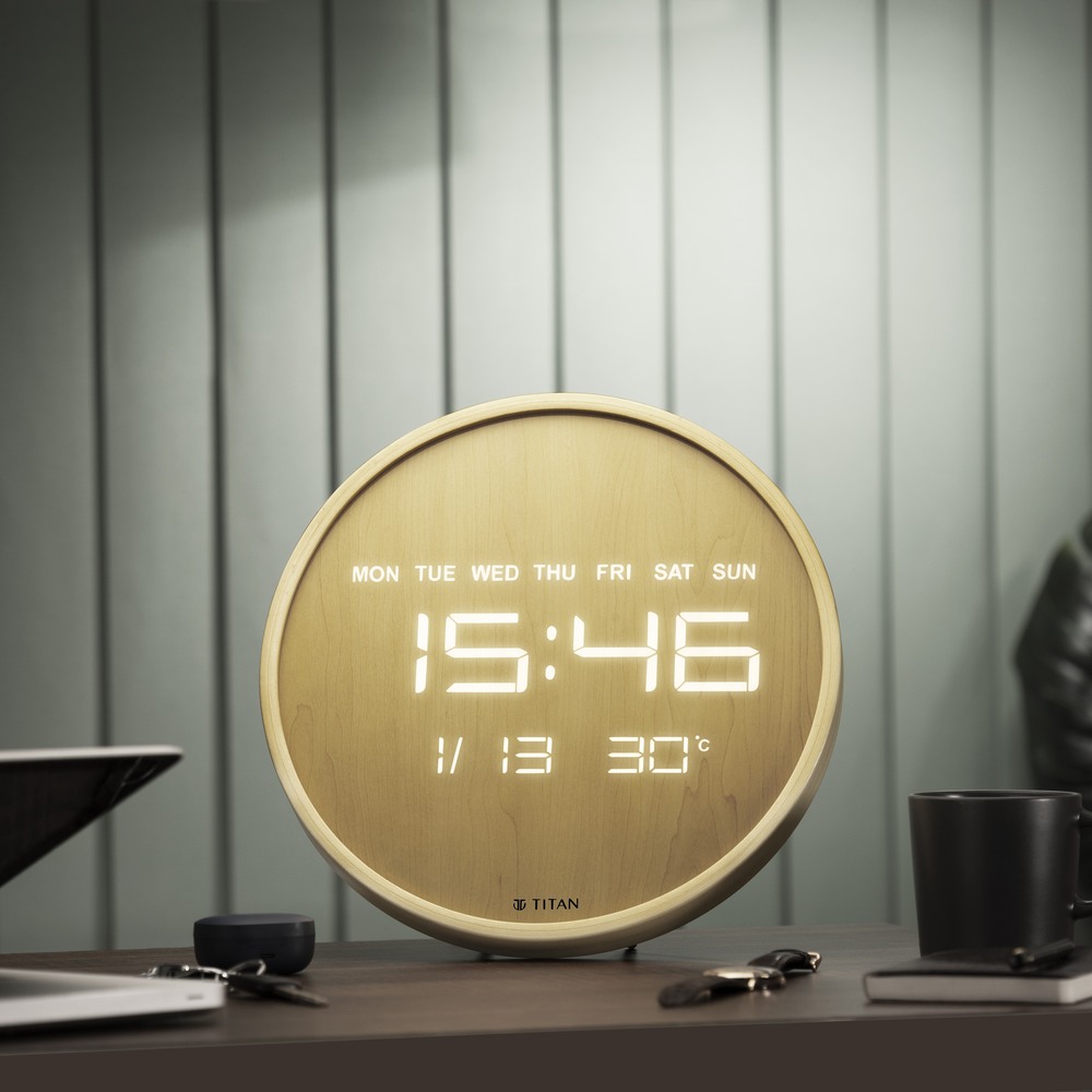 Titan digital clock deals