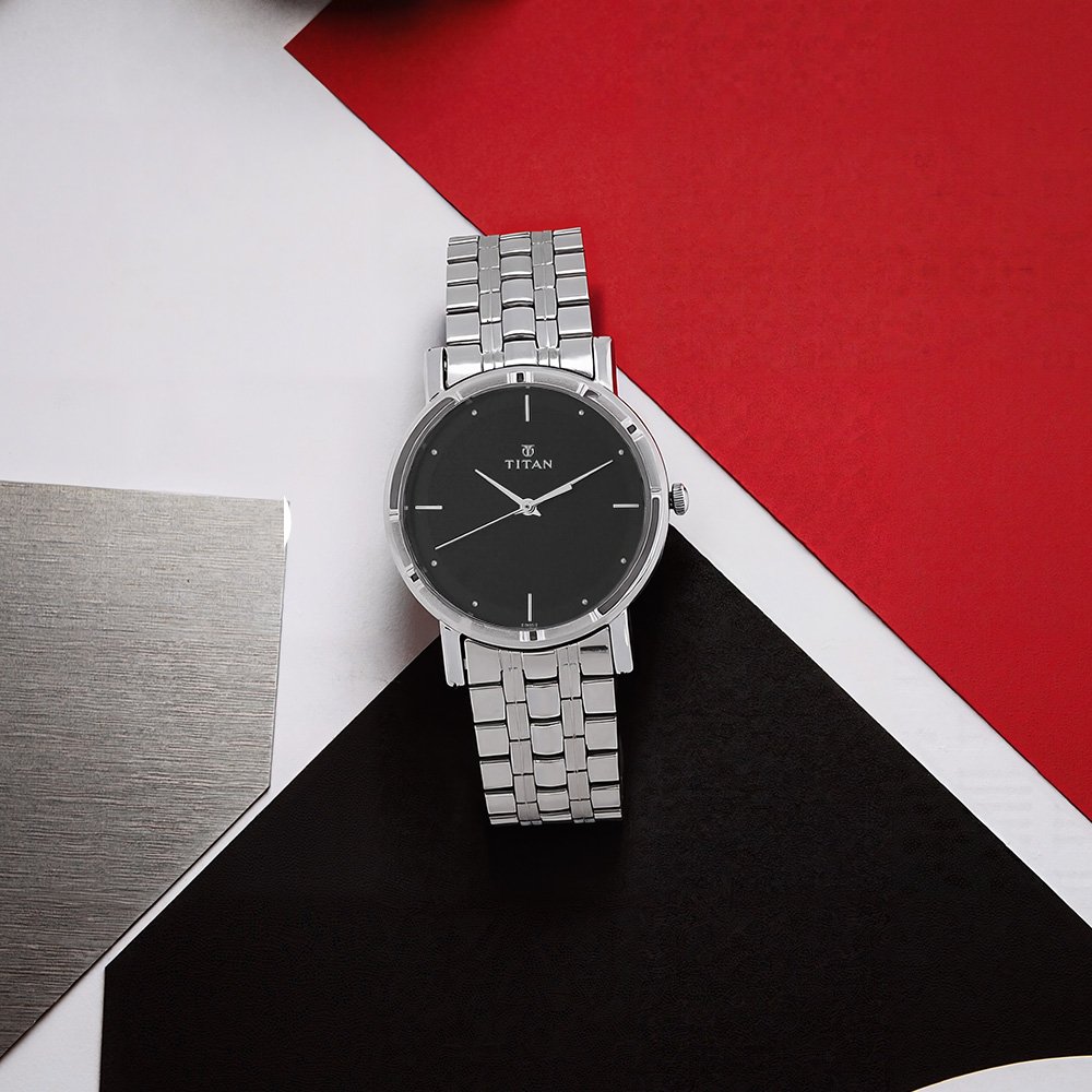 Buy Online Titan Men's Elegance Watch: Black Dial with Sleek Link