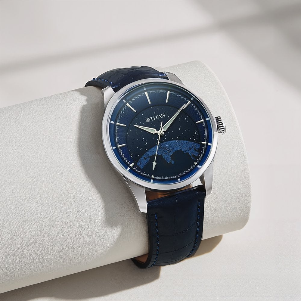 S127 Revontulitaulut レヴォントゥレット ガラスフィンランド Buy Online Titan Unity Automatic Leather Strap Watch For Men