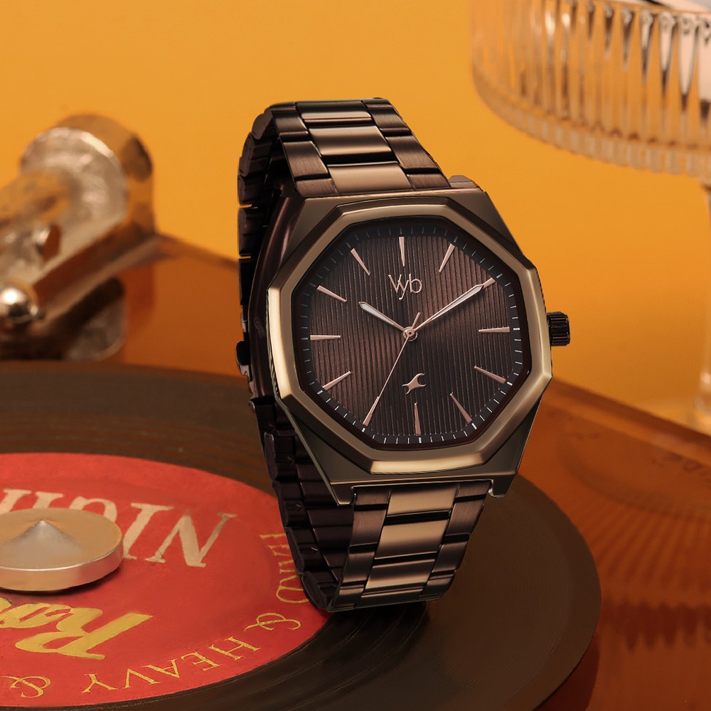 Buy Online Vyb Maverick By Fastrack Quartz Analog Brown Dial Brown