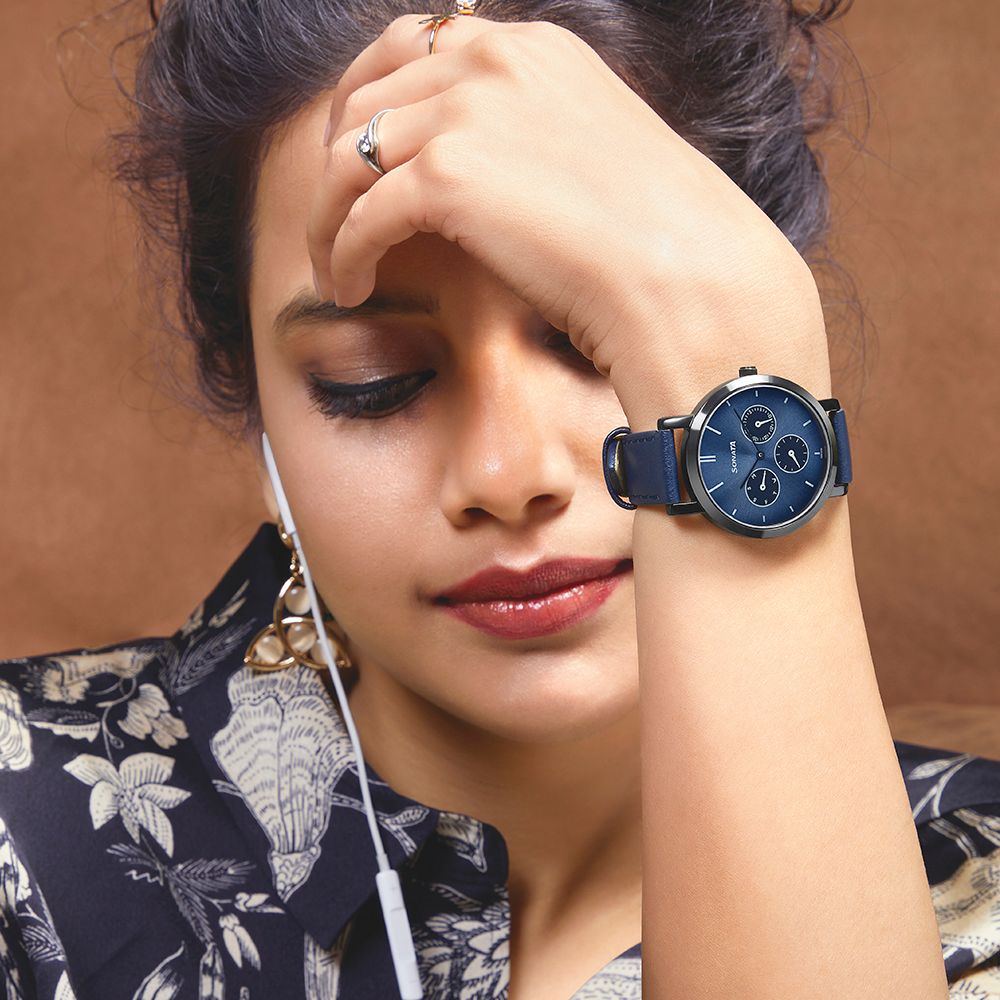 Girl hand hotsell watch sonata
